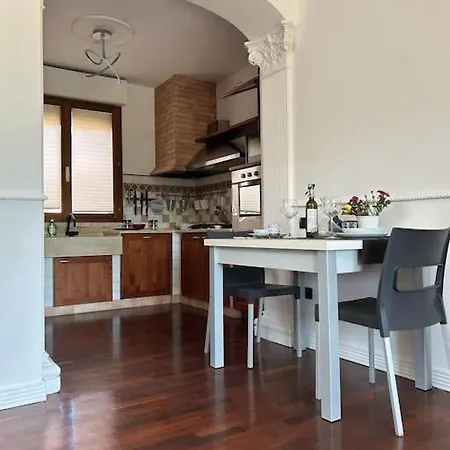 Anna Apartment, Private Parking Lägenhet Lucca