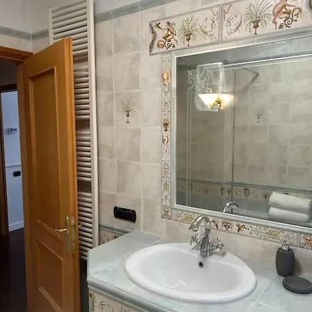 Anna Apartment, Private Parking *