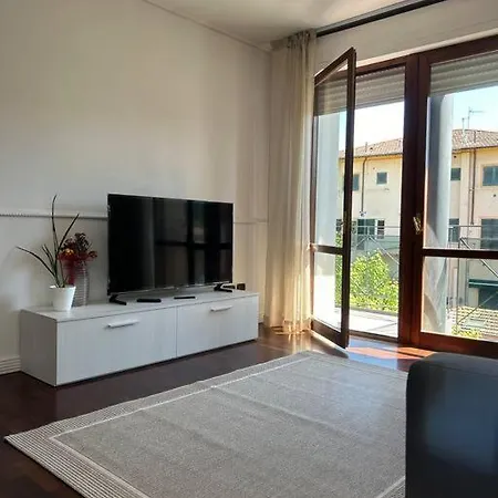 Anna Apartment, Private Parking Lägenhet Lucca